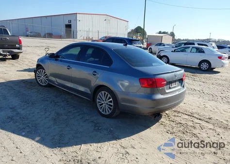 2014 Volkswagen Jetta 2.0L Tdi from USA, damaged, VIN 3VWLL7AJ8EM391596